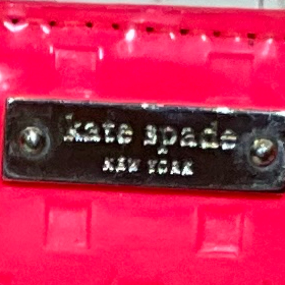Kate Spade Hot Pink wallet. 9-H7B - Picture 2 of 8
